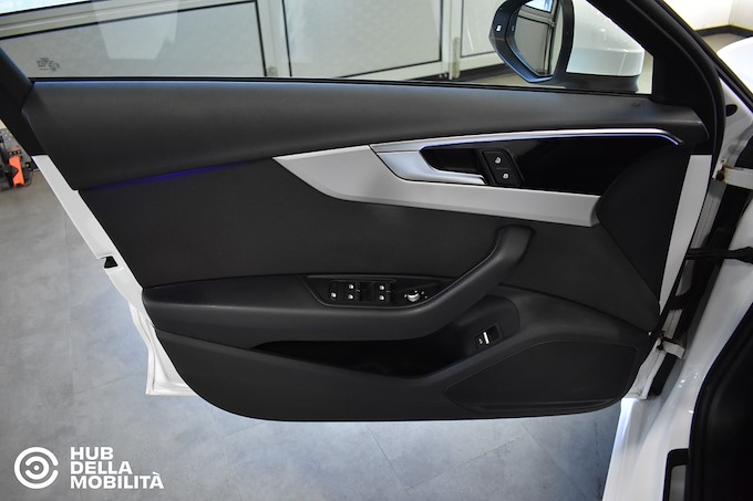 AUDI A4 Avant 40 g-tron S tronic